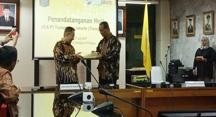 UI & Transjakarta Hadirkan Transportasi Ramah Lingkungan