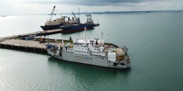 CS Teneo, Kapal Khusus Pemeliharaan Jaringan Internet Bawah Laut