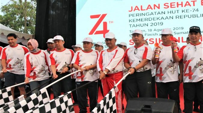 BUMN Hadir untuk Negeri di Provinsi Kalimantan Utara Ribuan Warga Kaltara Ramaikan Jalan Sehat BUMN