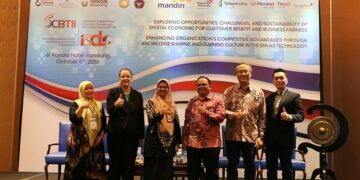 200 Penulis Dari 2 Benua Ramaikan ISCLO dan SCBTII di FEB Telkom University