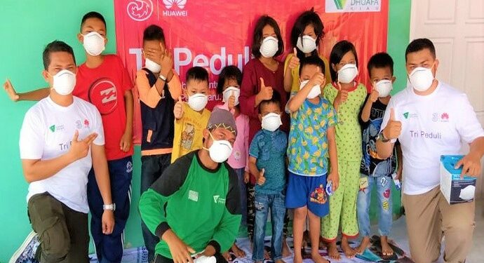 Huawei dan Tri Bangun Posko Kesehatan untuk Warga Terdampak Asap Kebakaran Hutan