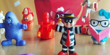 McDonald’s Happy Meal Hadirkan Kembali Mainan Ikonik