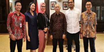 MenkopUKM dan Stafsus Presiden Bahas Pengembangan Produk UMKM