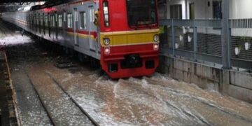 Banjir Jakarta Awal 2020: Bisnis dan Logistik Lumpuh