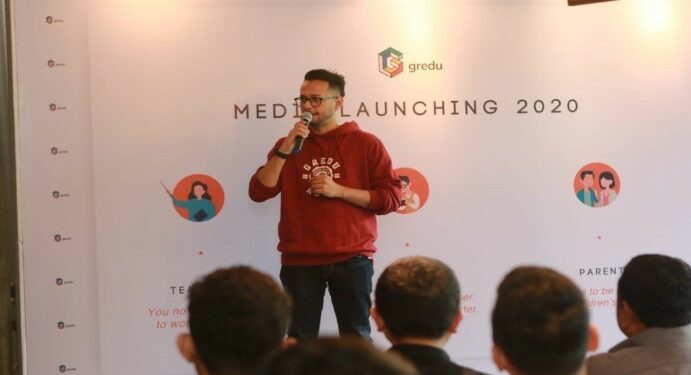 Ricky Putra dkk. : Hadirkan Digitalisasi di Sekolah