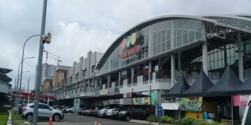 Pasar Modern Siapkan Layanan Pesan-Antar