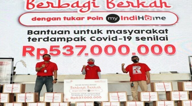 IndiHome Serahkan 3.000 Paket Sembako Senilai Rp537 Juta kepada Masyarakat Terdampak COVID-19 melalui Program Donasi Berbagi Berkah