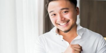 Christopher Eko Raharjo dkk. : Bangun Marketplace Khusus Sneakers dan Produk Lifestyle