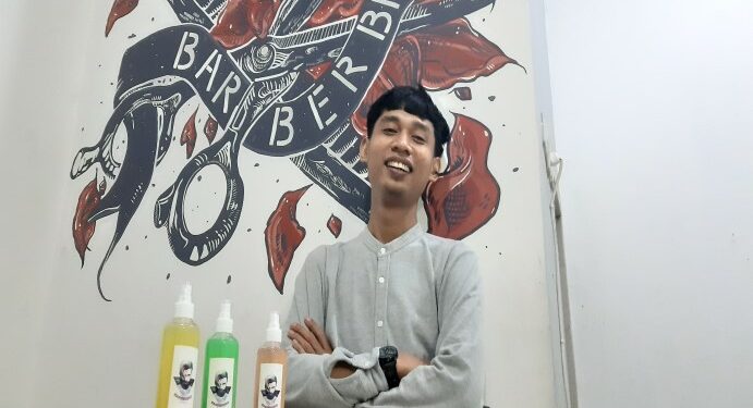 Guntur Saputro : Mantan Buruh Pabrik yang Buka Usaha Barbershop dan Clothing