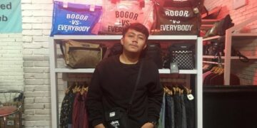 M. Farhan Zakey : Jeli Menangkap Peluang di Bisnis Laundry Sepatu