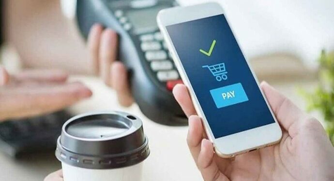 transaksi traveling dengan smartphone