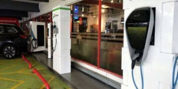 Pertamina x Gojek Bikin Pilot Commercial untuk Kendaraan Listrik