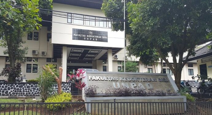 Fakultas Kedokteran Gigi Universitas Padjadjaran