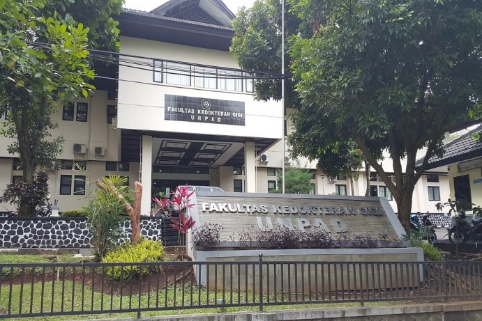 Fakultas Kedokteran Gigi Universitas Padjadjaran