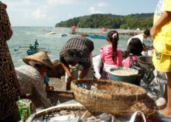 Masyarakat pesisir