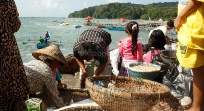 Masyarakat pesisir