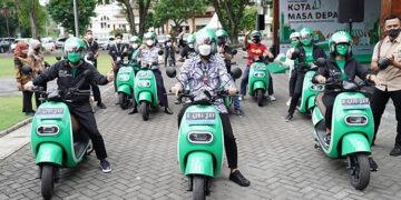 Grab EV