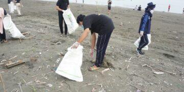 Marine Debris Range - KFCxDCA