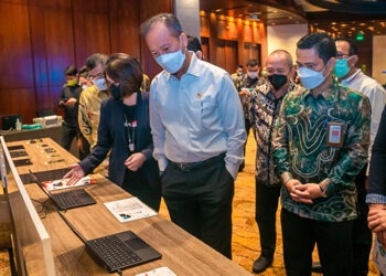 Chromebook 4G LTE