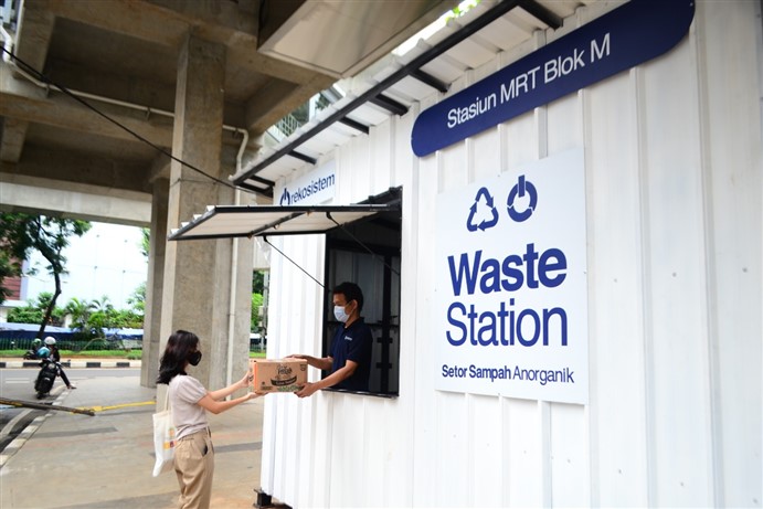 Rekosistem waste station
