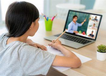 Anak Belajar Online