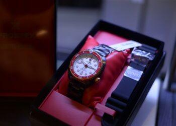 jam tangan