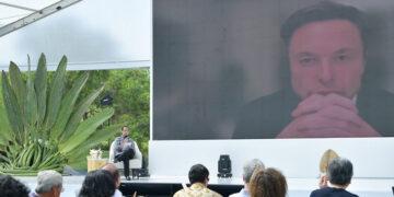 Elon Musk dan Nadiem