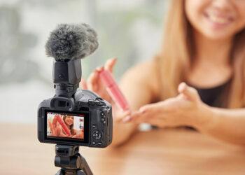 Canon EOSR50