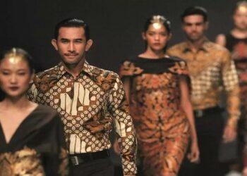 busana batik di Lazada