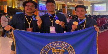 mahasiswa ITB
