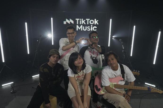 TikTok Music Live