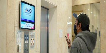 media luar ruang AMG