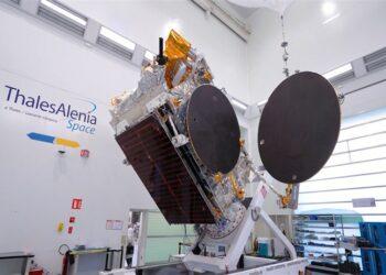 Satelit HTS