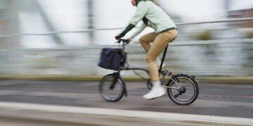Brompton Hadirkan Sepeda Lipat Paling Ringan Berteknologi Mutakhir