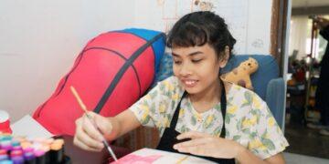 Berdayakan Seniman Disabilitas Telkomsel Gelar Program “Sambungkan Senyuman untuk Generasi Gemilang”