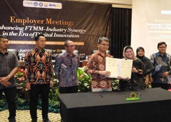 Telkom Gandeng UNAIR Perkuat Pengembangan AI Center of Excellence