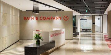 Bain & Company Investasi OpenAI Deployment Company