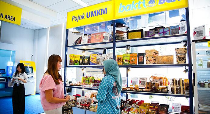 penyaluran kredit BCA