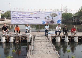 Zurich MUFG Group tanam mangrove Tangerang